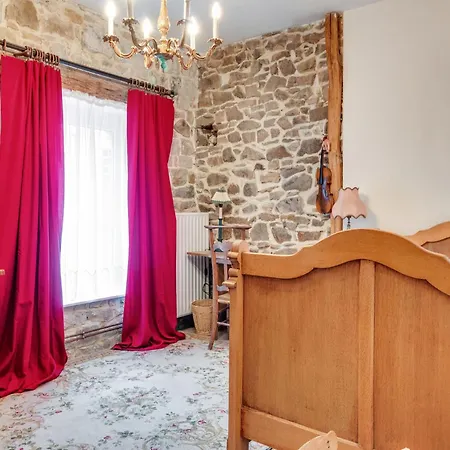 Charming In Viroinval, Cleaning Included *
